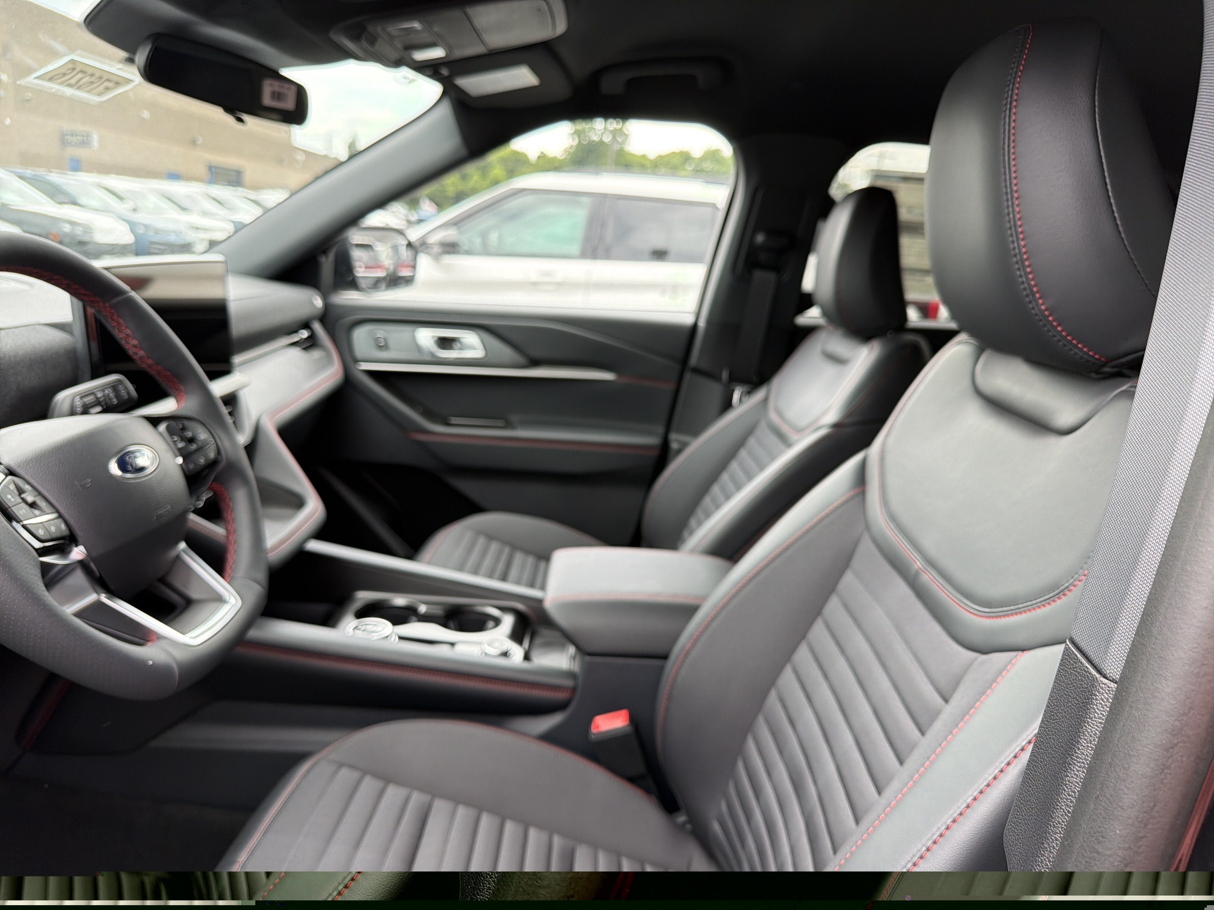 New 2026 Ford Explorer ST-Line w/ ST-Line Street Pack AWD/4WD image 10