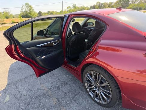 Used 2016 INFINITI Q50 Red Sport 400 AWD/4WD image 14