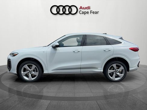 New 2026 Audi Q5 Premium Plus AWD/4WD image 2