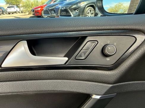 Used 2016 Volkswagen GTI SE w/ Lighting Package (SEL) image 39