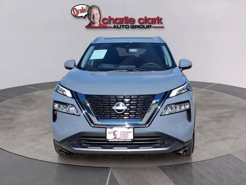 Certified 2023 Nissan Rogue SL w/ SL Premium Package FWD image 8