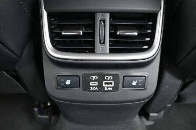 Used 2024 Subaru Outback Limited AWD/4WD image 17