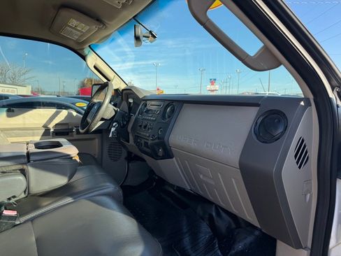 Used 2009 Ford F350 XL image 15