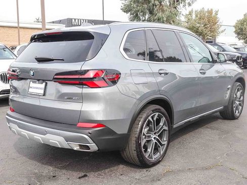 Used 2025 BMW X5 sDrive40i w/ Premium Package image 4