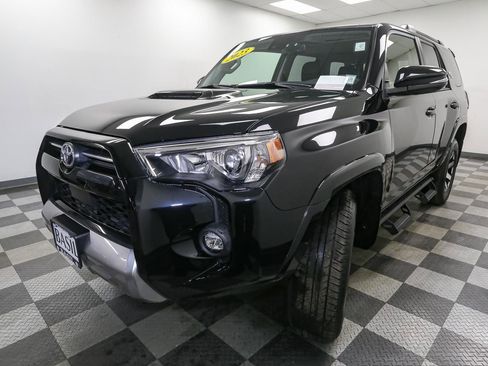 Used 2023 Toyota 4Runner TRD Off-Road Premium image 4