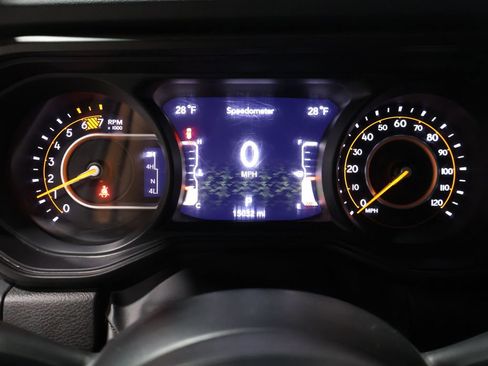 Used 2024 Jeep Wrangler Unlimited Rubicon w/ Convenience Group image 37