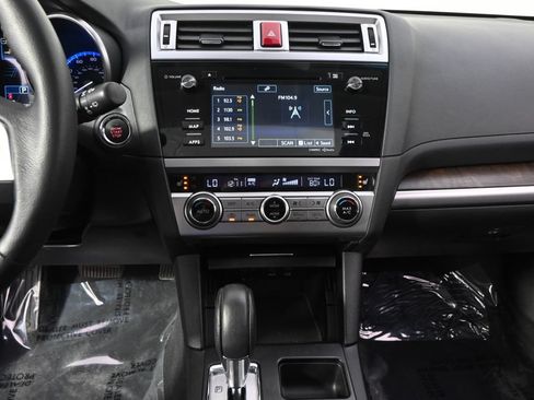 Used 2017 Subaru Outback 2.5i Limited AWD/4WD image 27