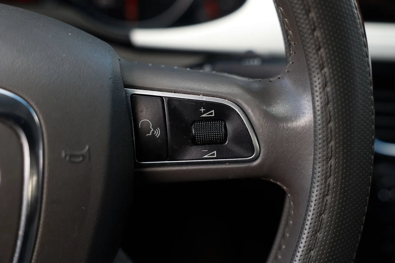 Used 2012 Audi A4 2.0T Premium FWD image 28