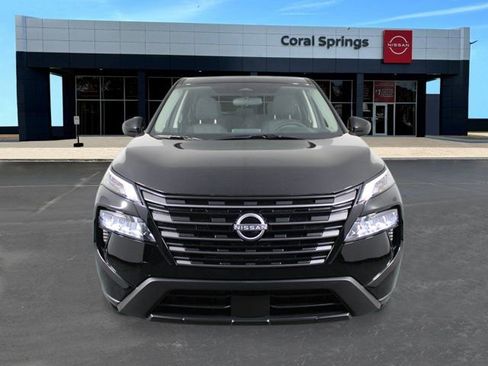 New 2026 Nissan Rogue SV FWD image 8