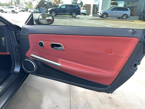 Used 2005 Chrysler Crossfire Limited image 13