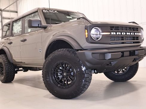 New 2026 Ford Bronco 4-Door AWD/4WD image 29