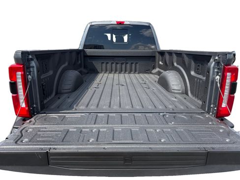 Used 2026 Ford F350 Lariat w/ Lariat Ultimate Package AWD/4WD image 19