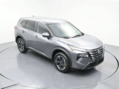 Used 2024 Nissan Rogue SV AWD/4WD image 17