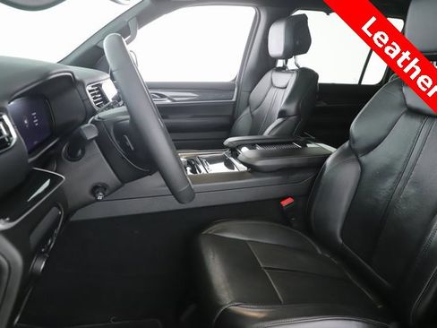 Used 2022 Jeep Wagoneer Series I w/ Convenience Group I image 16