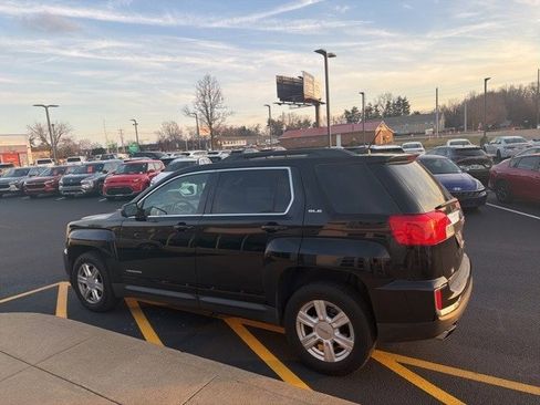 Used 2016 GMC Terrain SLE w/ Convenience Package image 2