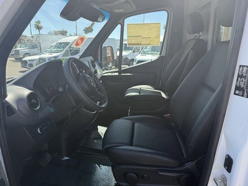 Used 2023 Mercedes-Benz Sprinter 3500 image 11