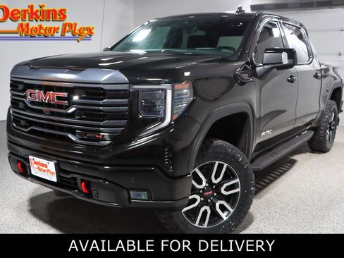 Used 2024 GMC Sierra 1500 AT4 w/ Technology Package AWD/4WD image 1