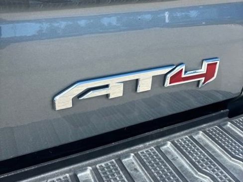 Used 2024 GMC Sierra 1500 AT4 w/ Technology Package AWD/4WD image 11