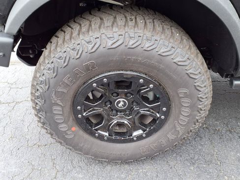 Used 2024 Ford Bronco Wildtrak AWD/4WD image 17