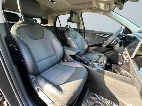 Certified 2025 Kia Niro EX Touring FWD image 15