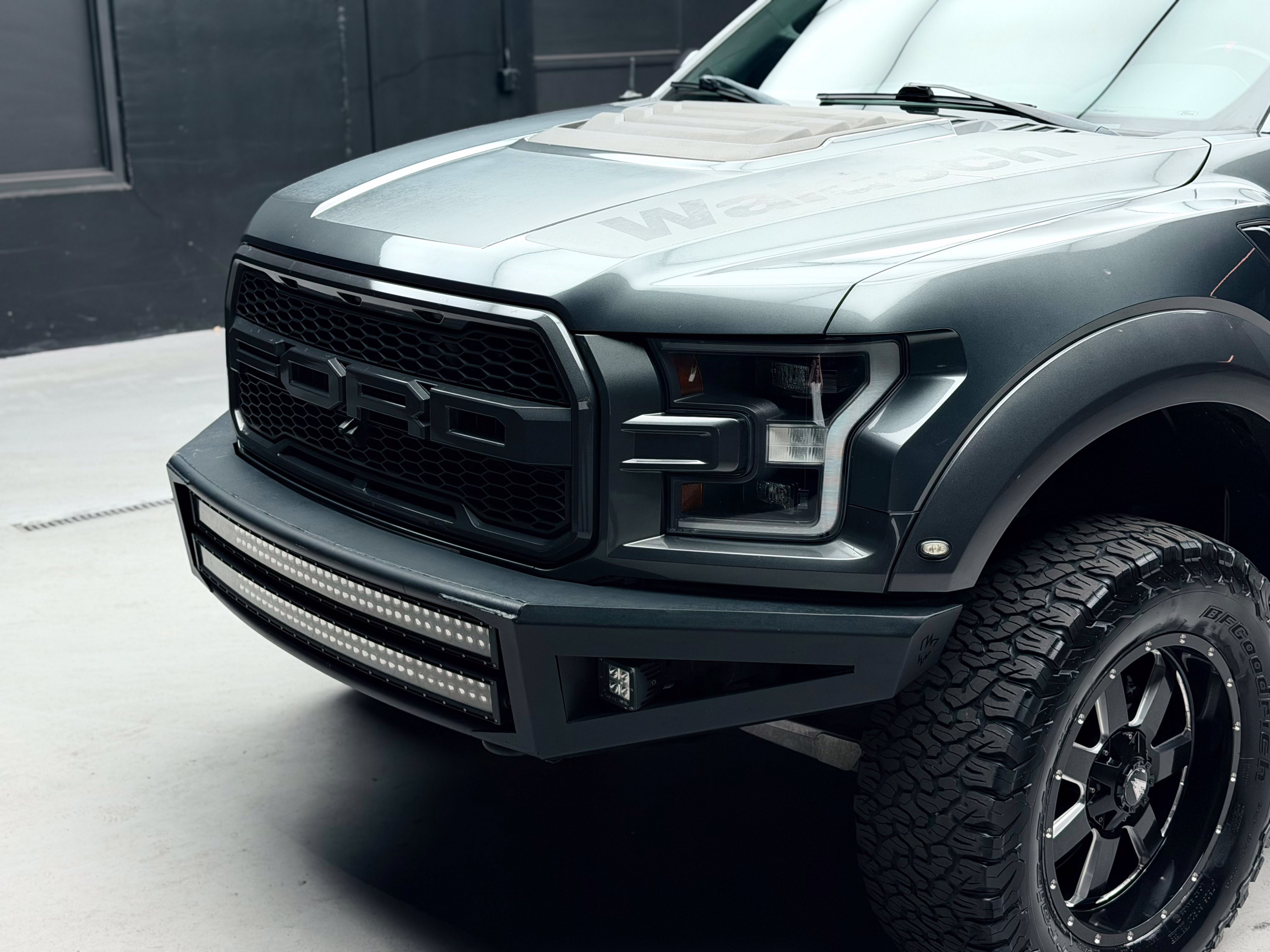 Used 2020 Ford F150 Raptor w/ Equipment Group 802A Luxury AWD/4WD image 14