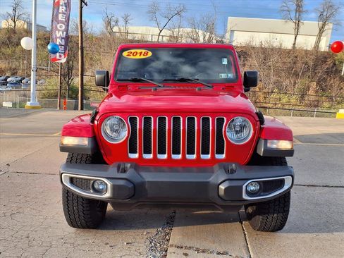 Used 2018 Jeep Wrangler Unlimited Sahara image 3