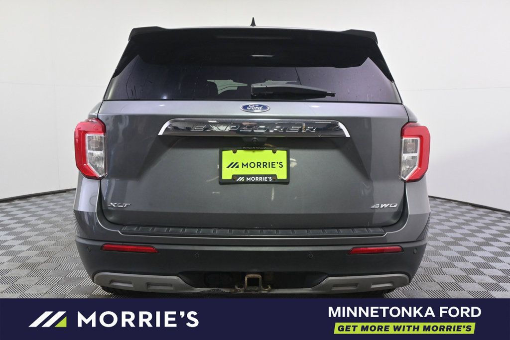 Used 2021 Ford Explorer XLT w/ Equipment Group 202A AWD/4WD image 5