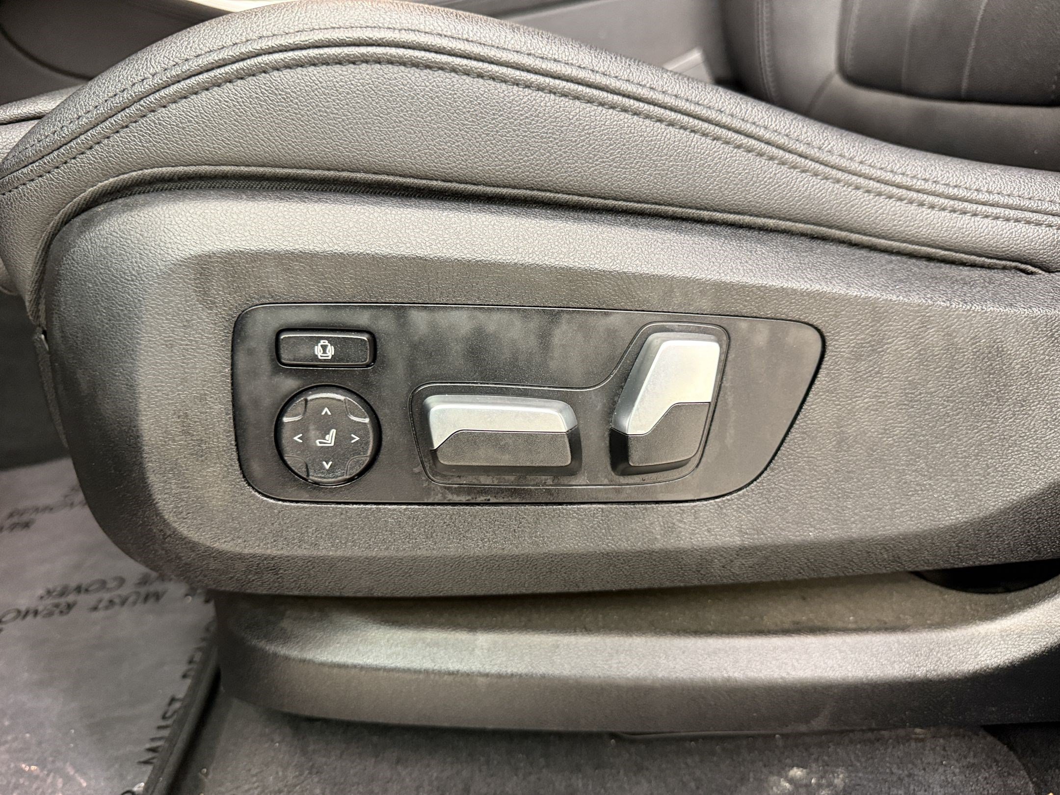 Used 2020 BMW X5 sDrive40i w/ Convenience Package RWD image 16