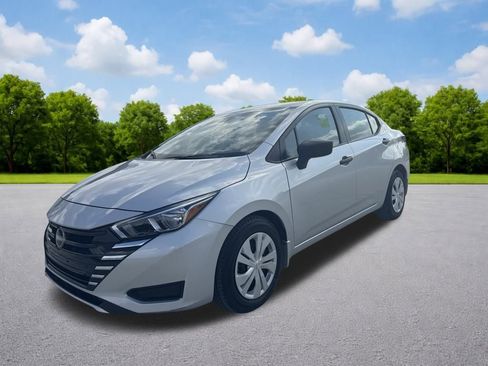 Used 2024 Nissan Versa S w/ Trunk Package image 17