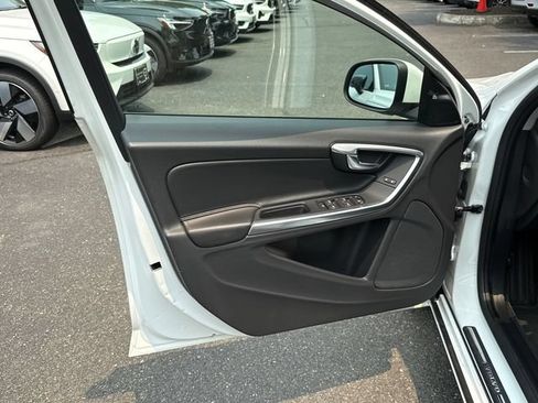 Used 2017 Volvo S60 T5 Dynamic w/ Vision Package AWD/4WD image 15