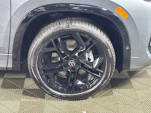 New 2026 Volkswagen Tiguan SE R-Line AWD/4WD image 23
