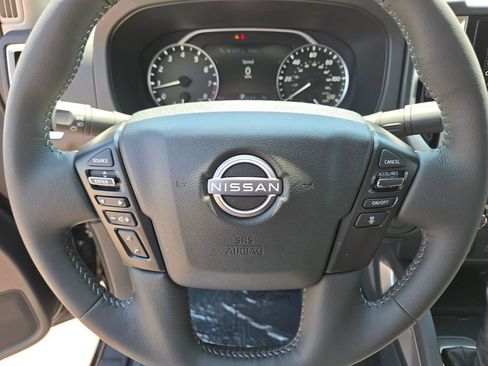 New 2025 Nissan Frontier SV w/ SV Convenience Package image 10