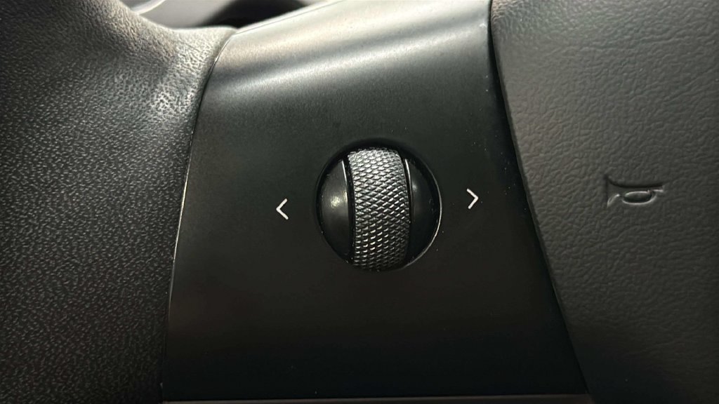 Used 2023 Tesla Model 3 Standard Range RWD image 24