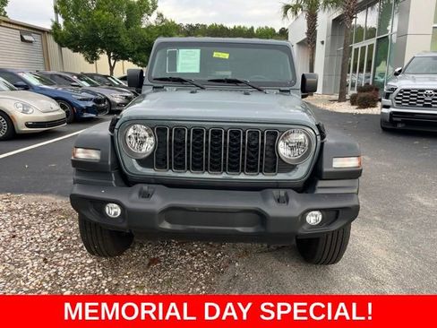 Used 2025 Jeep Wrangler Unlimited Sport AWD/4WD image 37
