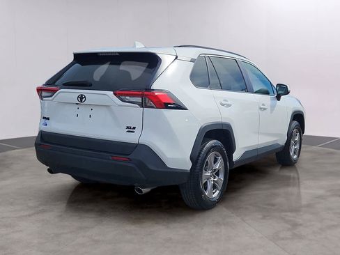 Used 2023 Toyota RAV4 XLE w/ Convenience Package image 4
