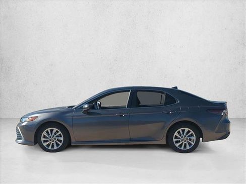 Used 2023 Toyota Camry LE image 8