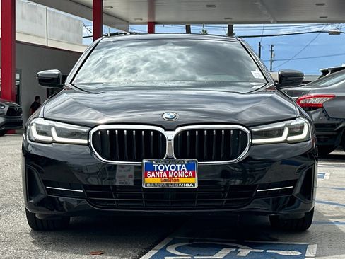 Used 2021 BMW 530i w/ Convenience Package RWD image 9