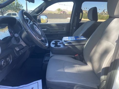 Used 2022 RAM 2500 Big Horn AWD/4WD image 9
