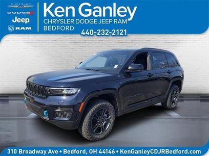 New 2024 Jeep Grand Cherokee Trailhawk w/ Advanced Protech Group II