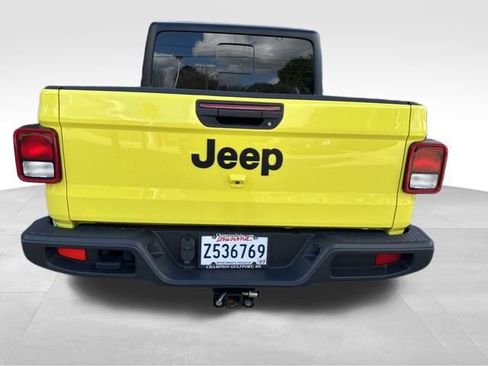 Used 2023 Jeep Gladiator Sport w/ Trailer Tow Package image 9