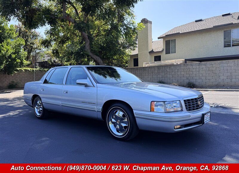 Used 1999 Cadillac De Ville Concours FWD image 1