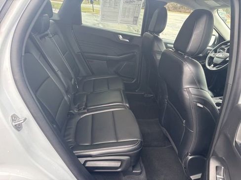 Used 2025 Ford Escape Platinum image 21