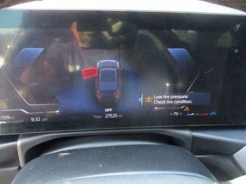 Used 2024 BMW 330i Sedan w/ Convenience Package image 7