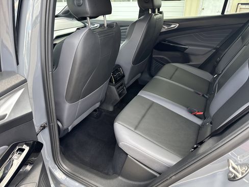 Used 2023 Volkswagen ID.4 Pro S Plus AWD/4WD image 15