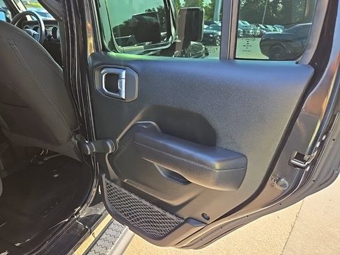 Used 2021 Jeep Wrangler Unlimited Sport AWD/4WD image 73