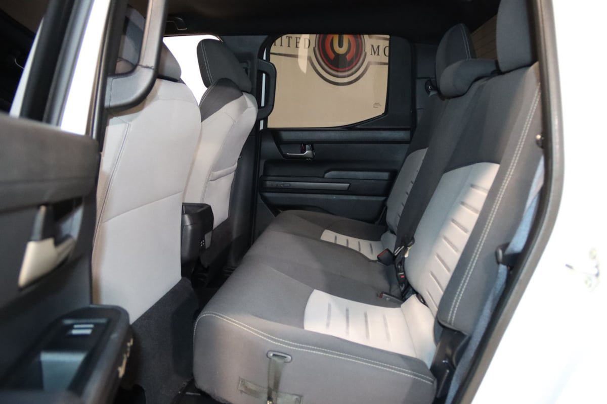 Used 2024 Toyota Tacoma TRD Off-Road AWD/4WD image 50