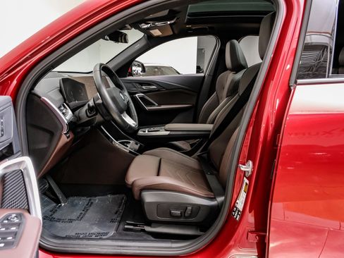 Used 2024 BMW X2 xDrive28i image 4