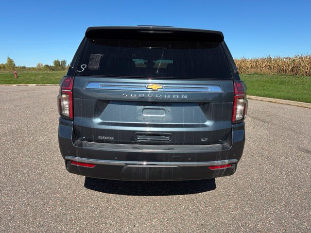 Used 2021 Chevrolet Suburban LT AWD/4WD image 7