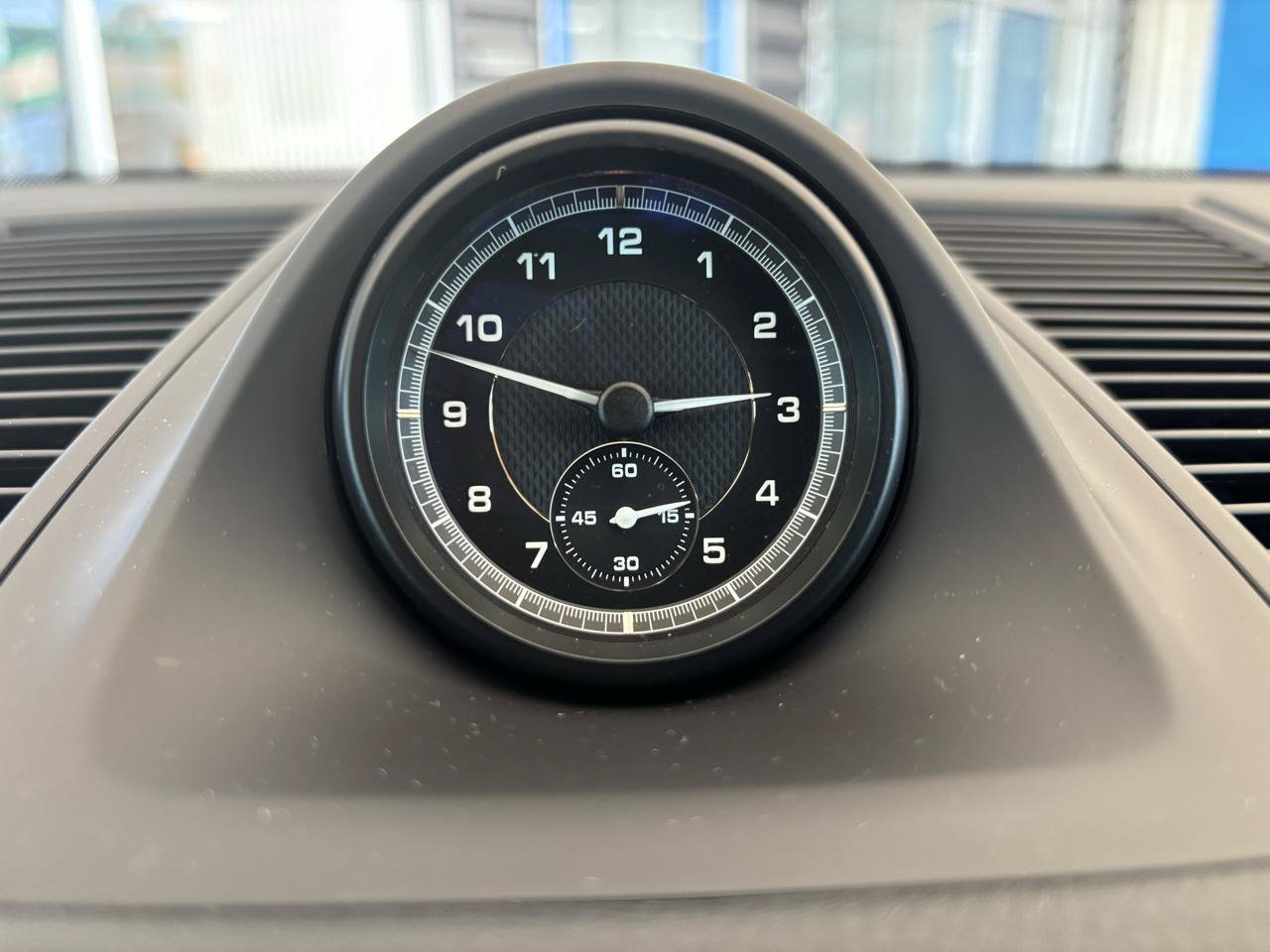 Used 2023 Porsche Macan S AWD/4WD image 21