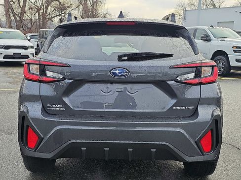 Used 2024 Subaru Crosstrek 2.0i Premium image 5